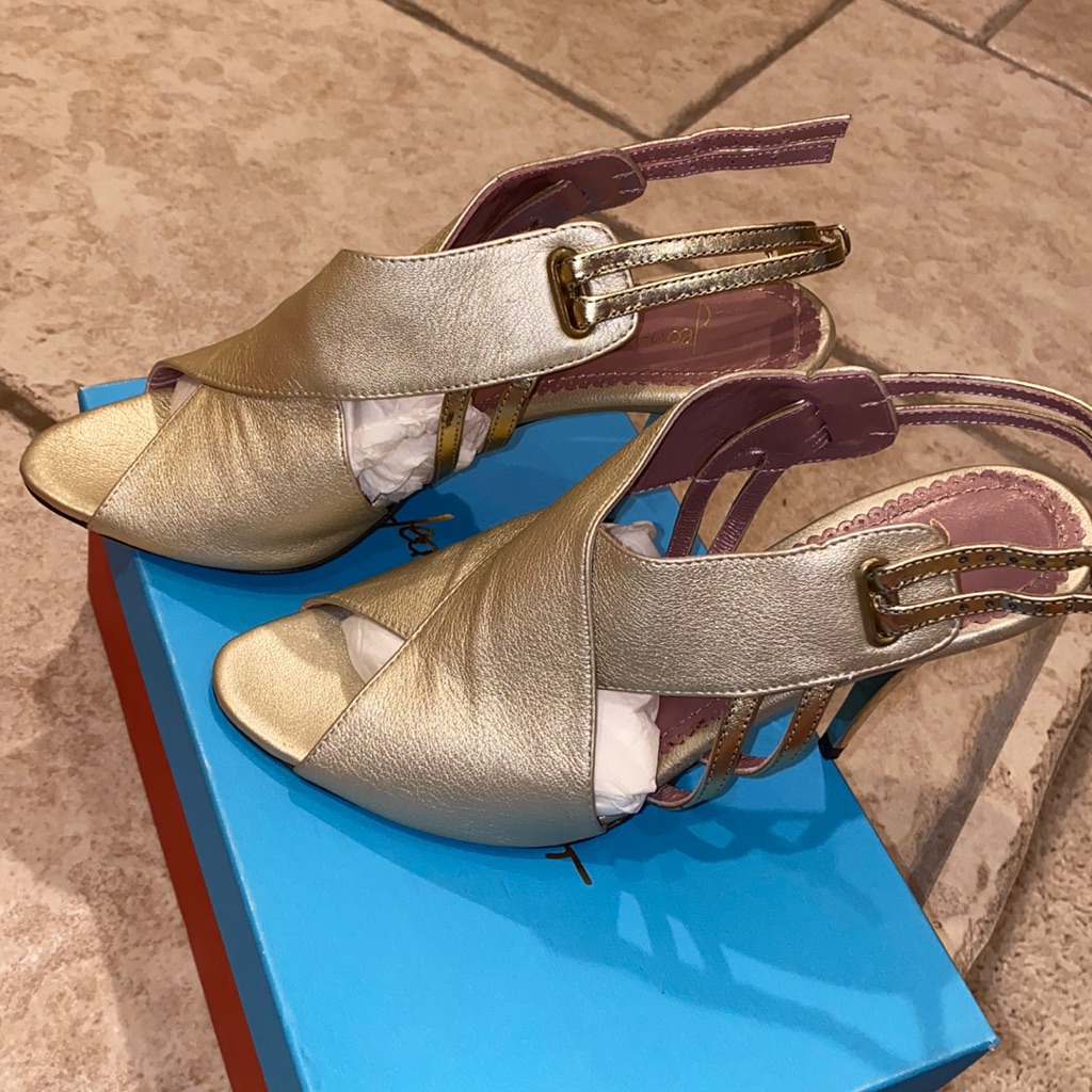Jean-Michel Cazabat Oba Sahara Gold Heels Nwt